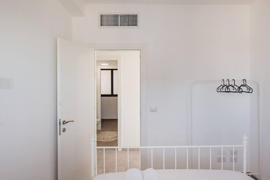 O&O Group- Magical 4Br Apt With Panoramic Sea View Bat Yam Exterior photo